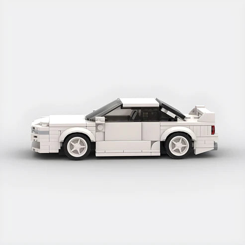 Nissan R32 Skyline GT-R White | CubicCars