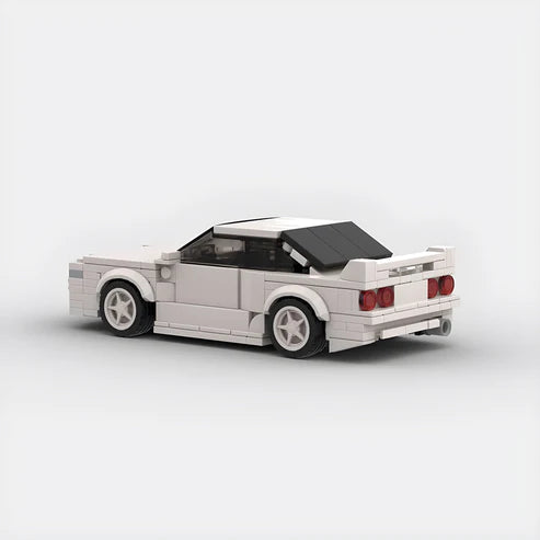 Nissan R32 Skyline GT-R White | CubicCars